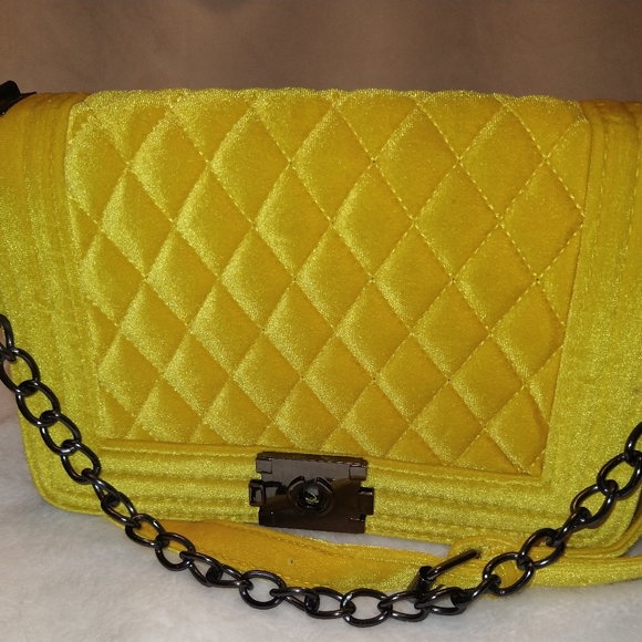Yellow, Velvet, Quilted Chain Strapped Small Evening Bag - Picture 2 of 4